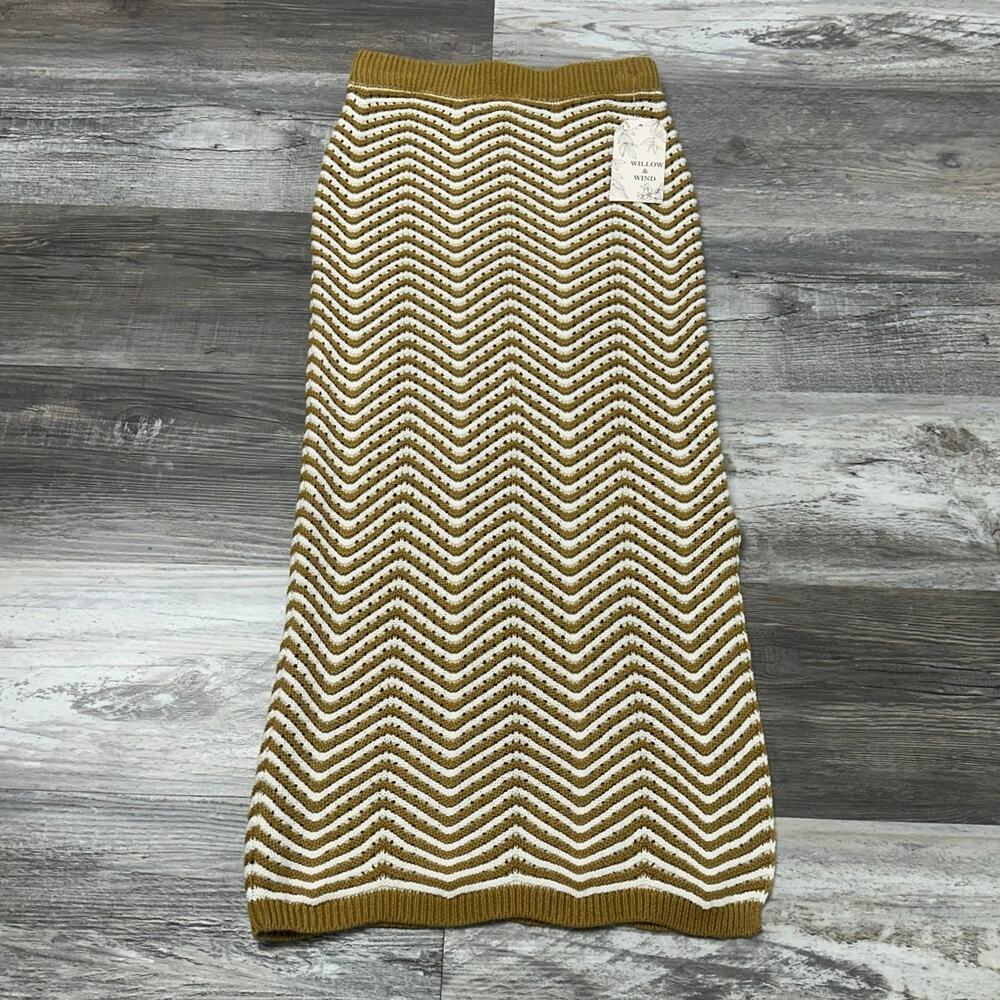 NWT Willow & Wind Chevron Tan Ivory White Women's S Midi Knit Vented Boho Skirt